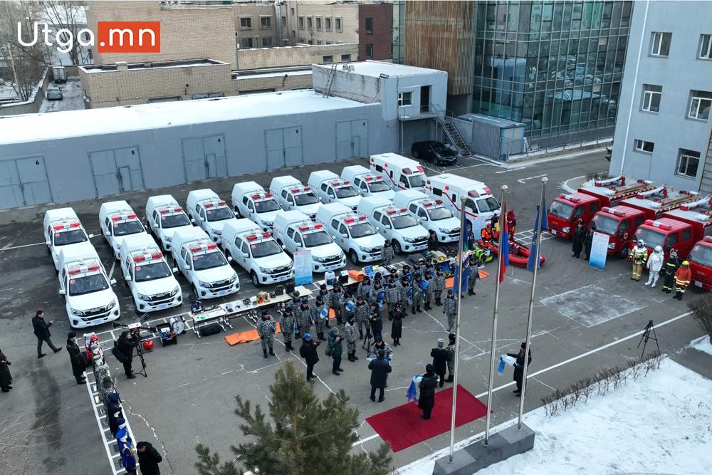 ОНЦГОЙ БАЙДЛЫН БАЙГУУЛЛАГАД УЛСЫН ТӨСВИЙН ХӨРӨНГӨ ОРУУЛАЛТААР ТУСГАЙ ЗОРИУЛАЛТЫН ГАЛ ТҮЙМЭР БОЛОН ЭМНЭЛГИЙН, АВРАХ АЖИЛЛАГААНЫ НИЙТ 30 АВТОМАШИНЫГ ГАРДУУЛАН ӨГӨХ АРГА ХЭМЖЭЭ ӨНӨӨДӨР ОБЕГ-Т БОЛЛОО