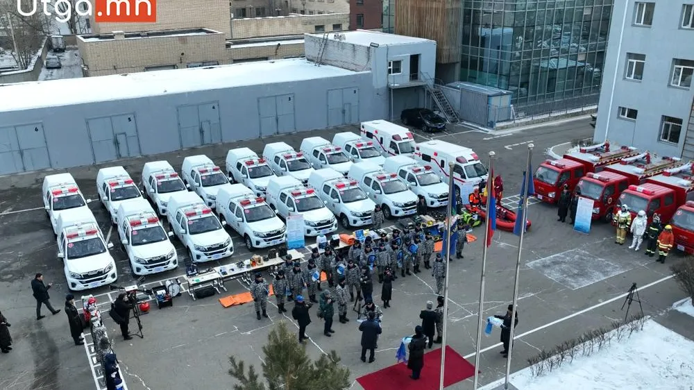 ОНЦГОЙ БАЙДЛЫН БАЙГУУЛЛАГАД УЛСЫН ТӨСВИЙН ХӨРӨНГӨ ОРУУЛАЛТААР ТУСГАЙ ЗОРИУЛАЛТЫН ГАЛ ТҮЙМЭР БОЛОН ЭМНЭЛГИЙН, АВРАХ АЖИЛЛАГААНЫ НИЙТ 30 АВТОМАШИНЫГ ГАРДУУЛАН ӨГӨХ АРГА ХЭМЖЭЭ ӨНӨӨДӨР ОБЕГ-Т БОЛЛОО