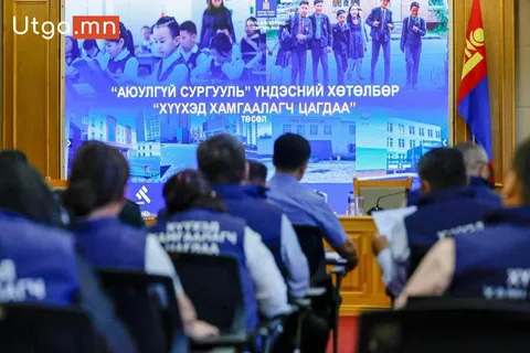 ТЭТГЭВЭРТ ГАРСАН ЦАГДАА НАР СУРГУУЛИУДАД “ХҮҮХЭД ХАМГААЛАГЧ ЦАГДАА”-ГААР АЖИЛЛАНА
